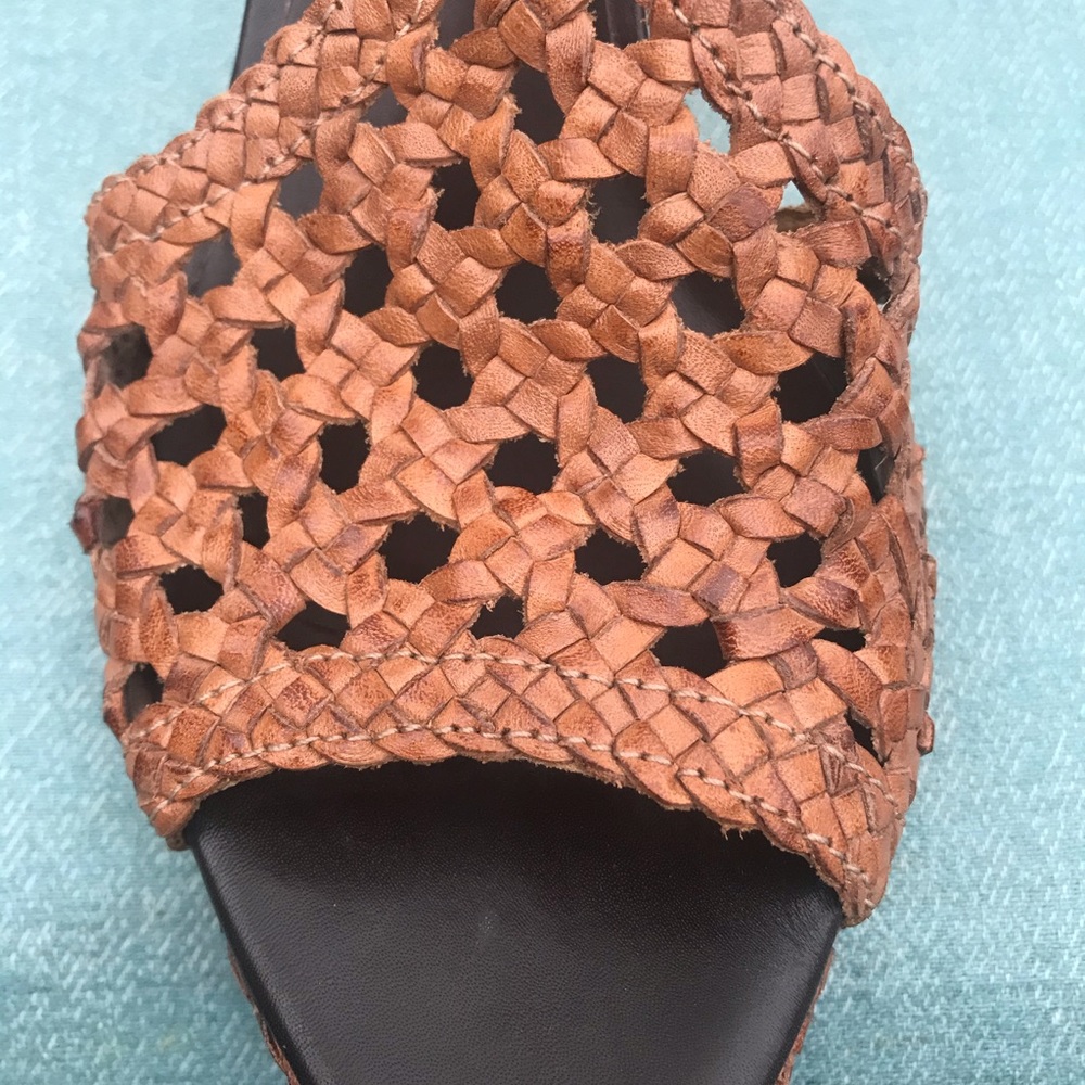 Sandals - Picture 3 of 5